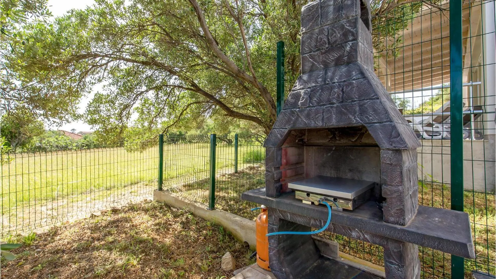 Gorgeous Home In Banjol With Kitchen 0*,  Kroatien