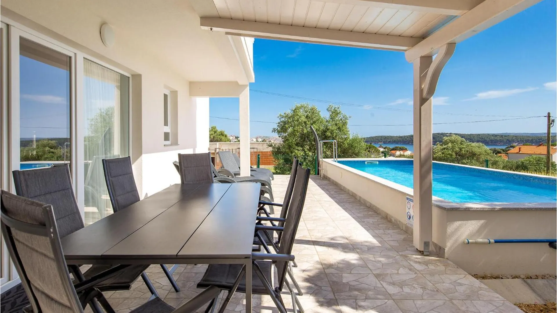 Gorgeous Home In Banjol With Kitchen