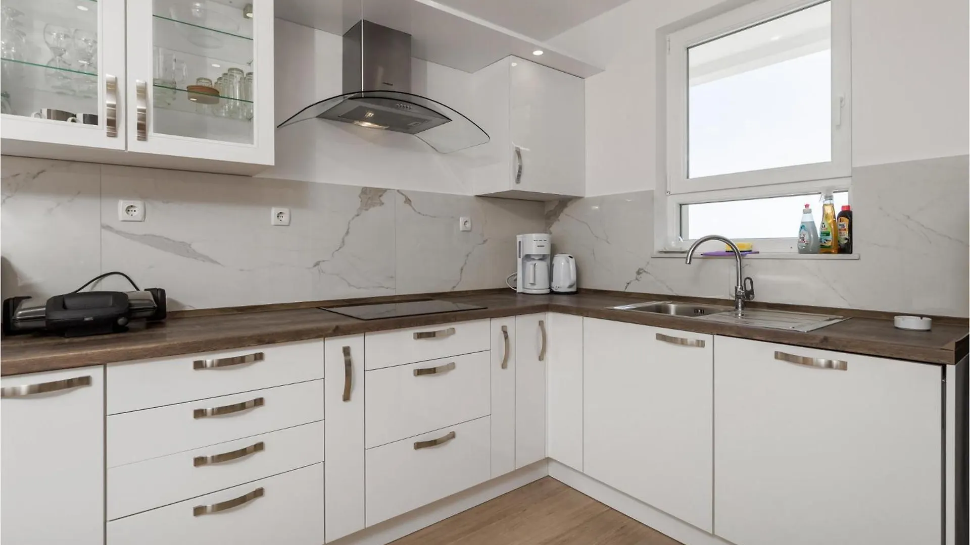Holiday home Gorgeous Home In Banjol With Kitchen